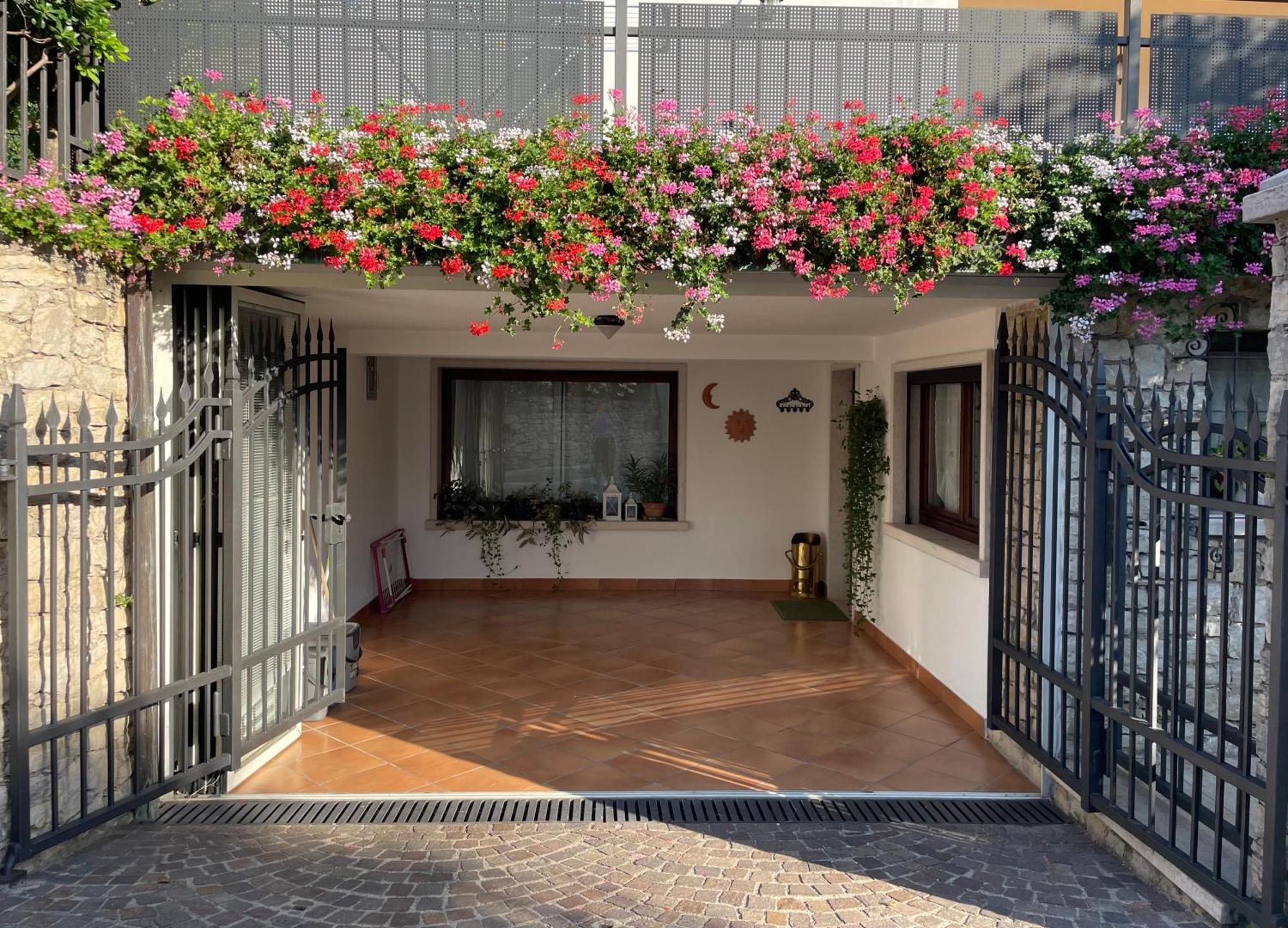 Appartamento Tatjana House Brenzone sul Garda Esterno foto
